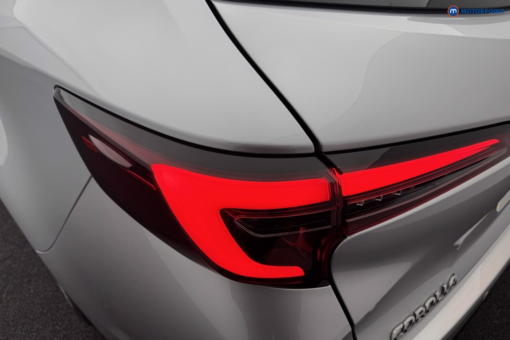 Toyota Corolla Design Automatic Petrol-Electric Hybrid Estate - Stock Number (1568714) - 27th supplementary image