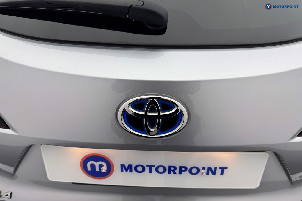 Toyota Corolla Design Automatic Petrol-Electric Hybrid Estate - Stock Number (1568714) - 28th supplementary image