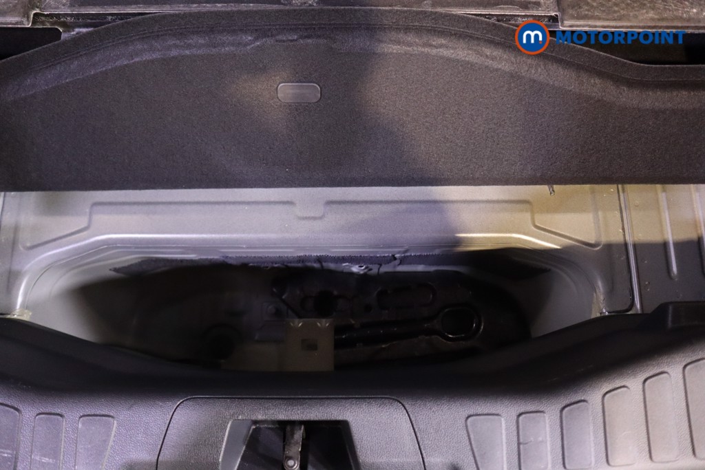 Ford Explorer Select Automatic Electric SUV - Stock Number (1569131) - 30th supplementary image