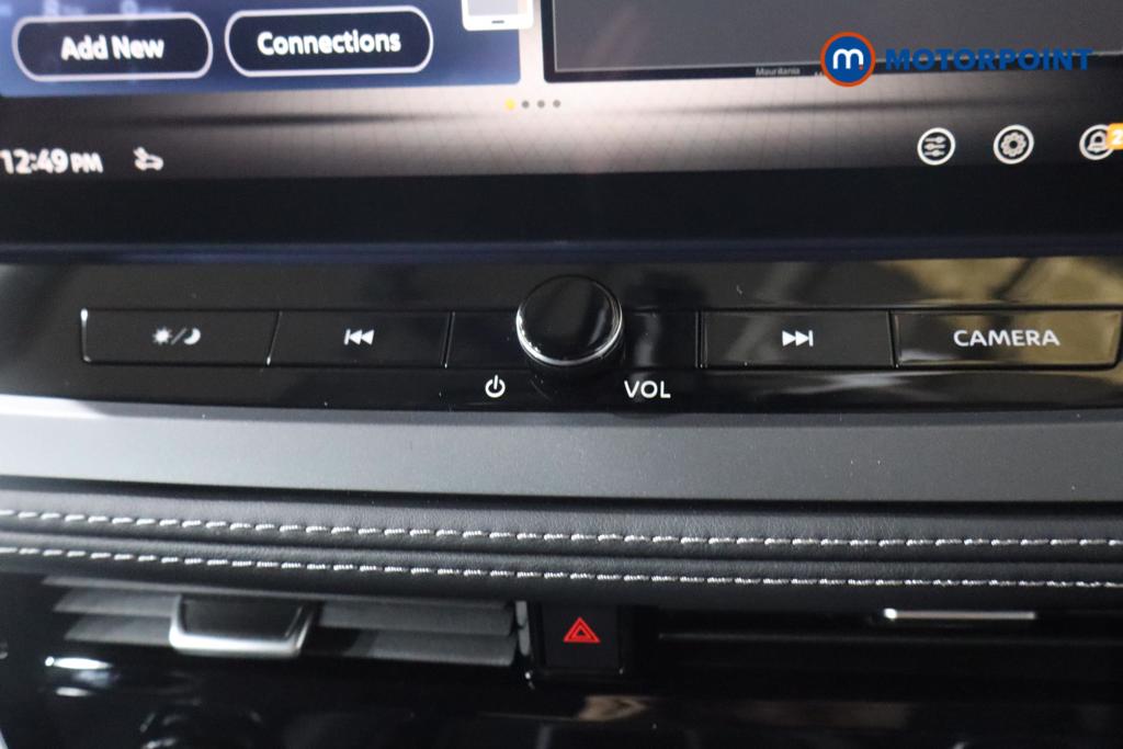Nissan Qashqai N-Connecta Automatic Petrol SUV - Stock Number (1569481) - 3rd supplementary image