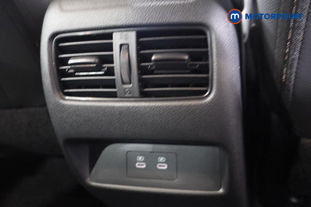 Nissan Qashqai N-Connecta Automatic Petrol SUV - Stock Number (1569481) - 16th supplementary image