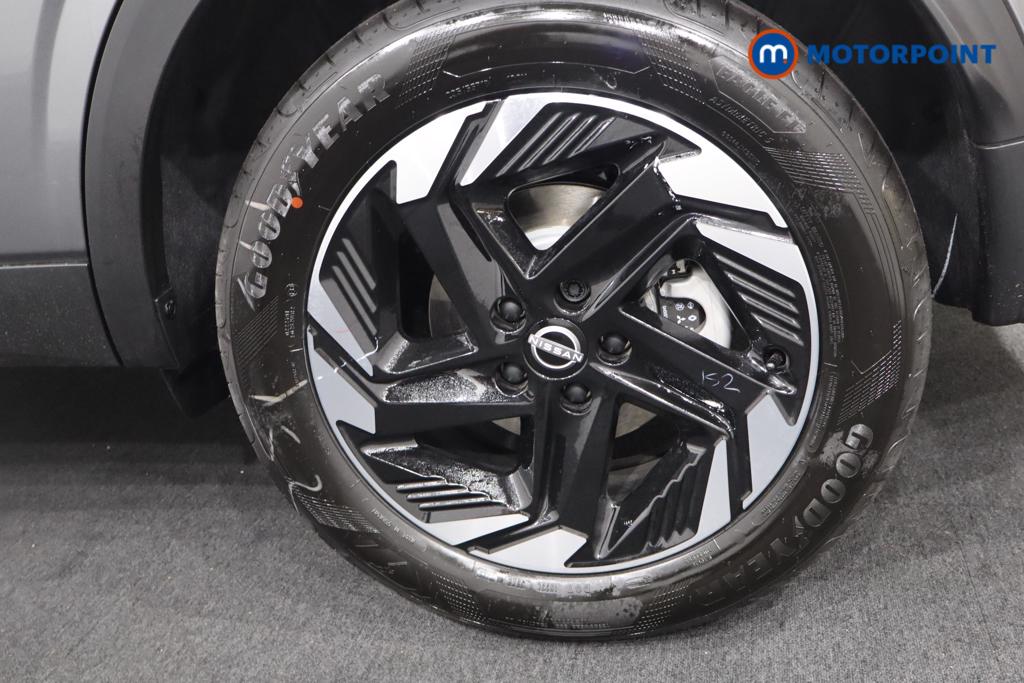 Nissan Qashqai N-Connecta Automatic Petrol SUV - Stock Number (1569481) - 23rd supplementary image