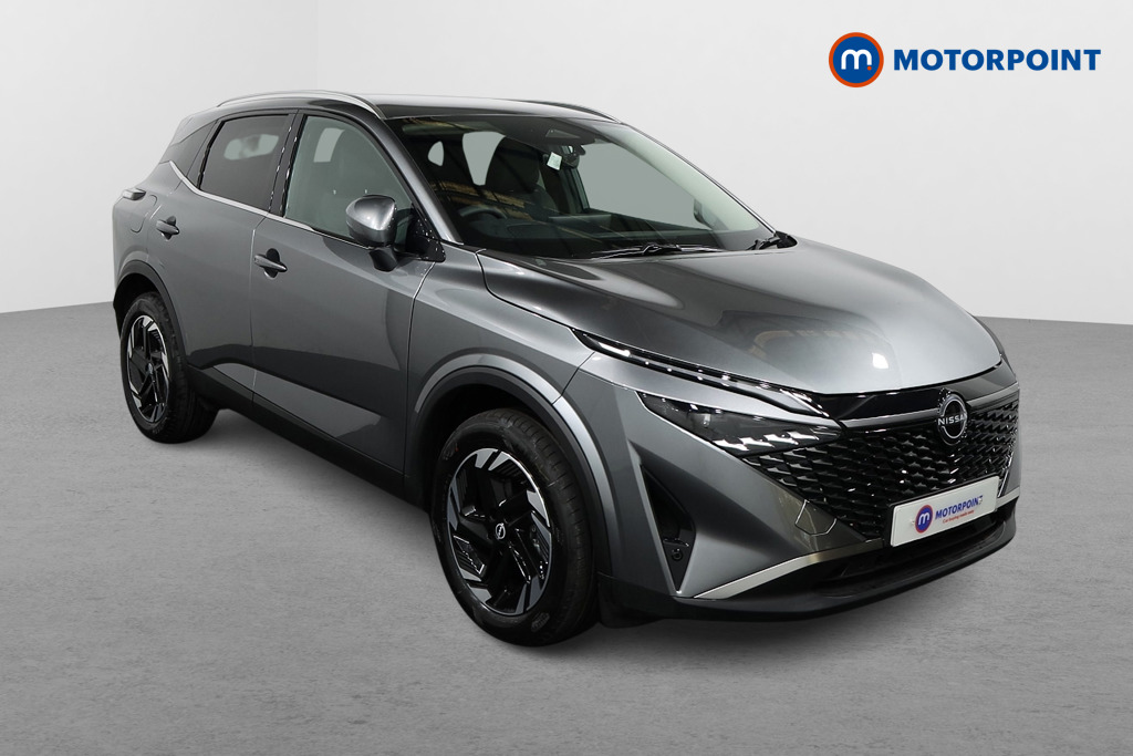 Nissan Qashqai N-Connecta Automatic Petrol SUV - Stock Number (1569481) - Drivers side front corner
