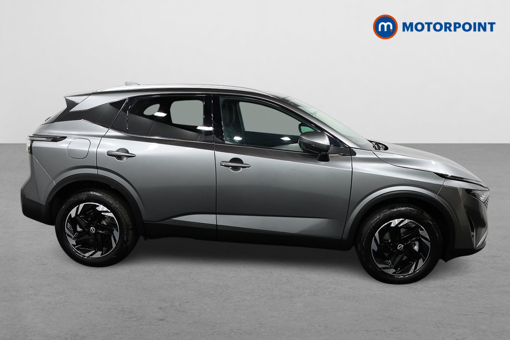 Nissan Qashqai N-Connecta Automatic Petrol SUV - Stock Number (1569486) - Drivers side