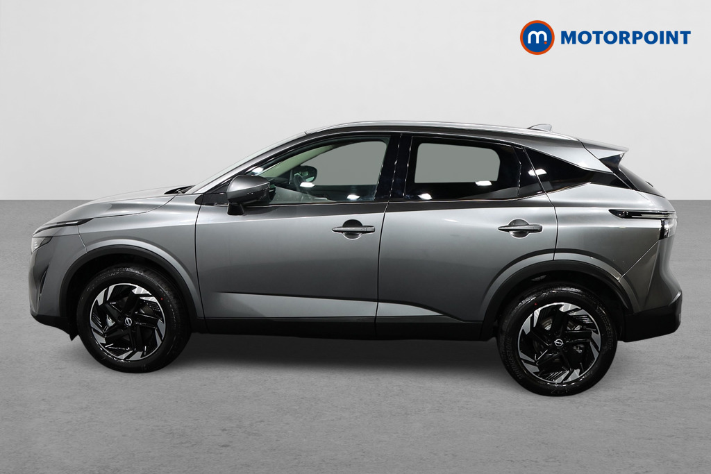 Nissan Qashqai N-Connecta Automatic Petrol SUV - Stock Number (1569486) - Passenger side