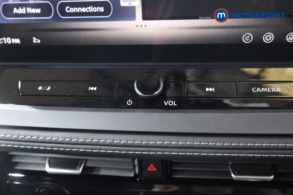 Nissan Qashqai N-Connecta Automatic Petrol SUV - Stock Number (1569487) - 3rd supplementary image