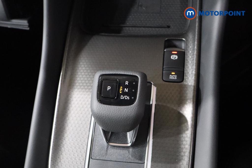 Nissan Qashqai N-Connecta Automatic Petrol SUV - Stock Number (1569487) - 6th supplementary image