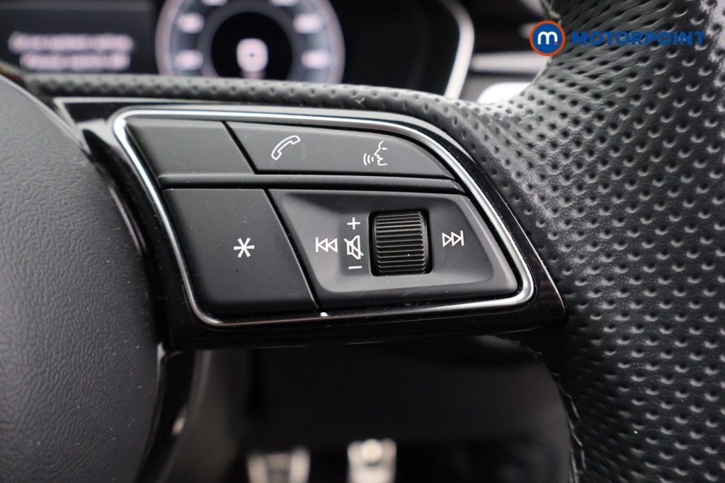 Audi A4 Black Edition Manual Petrol Estate - Stock Number (1569528) - 3rd supplementary image