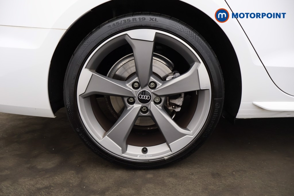Audi A4 Black Edition Manual Petrol Estate - Stock Number (1569528) - 17th supplementary image