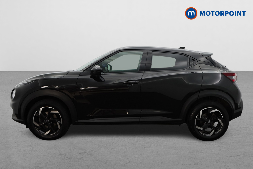 Nissan Juke N-Connecta Automatic Petrol SUV - Stock Number (1569804) - Passenger side