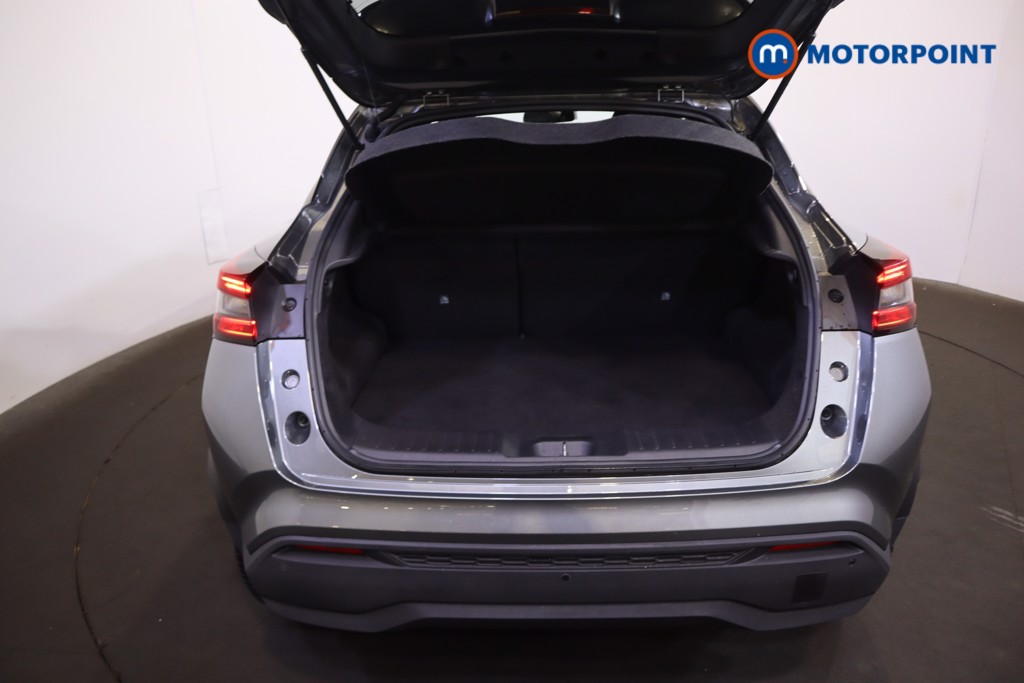 Nissan Juke N-Connecta Automatic Petrol SUV - Stock Number (1569812) - 8th supplementary image