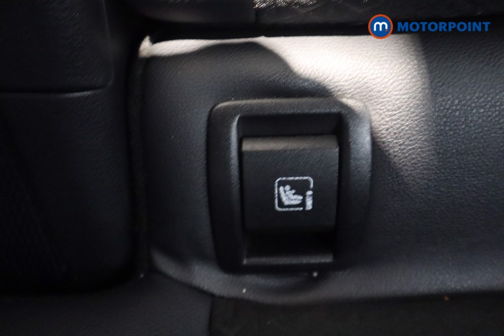 Nissan Juke N-Connecta Automatic Petrol SUV - Stock Number (1569812) - 26th supplementary image