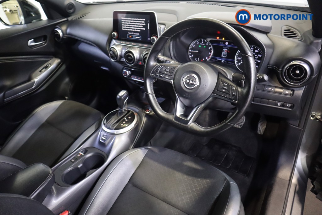 Nissan Juke N-Connecta Automatic Petrol SUV - Stock Number (1569812) - 1st supplementary image