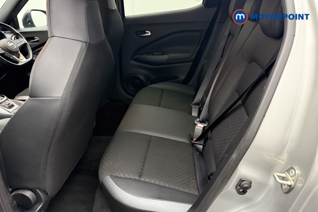 Nissan Juke N-Connecta Automatic Petrol SUV - Stock Number (1569838) - 2nd supplementary image