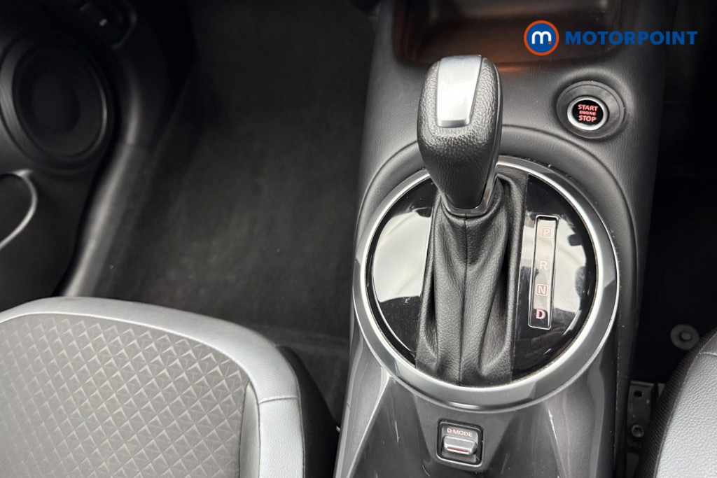 Nissan Juke N-Connecta Automatic Petrol SUV - Stock Number (1569838) - 11th supplementary image