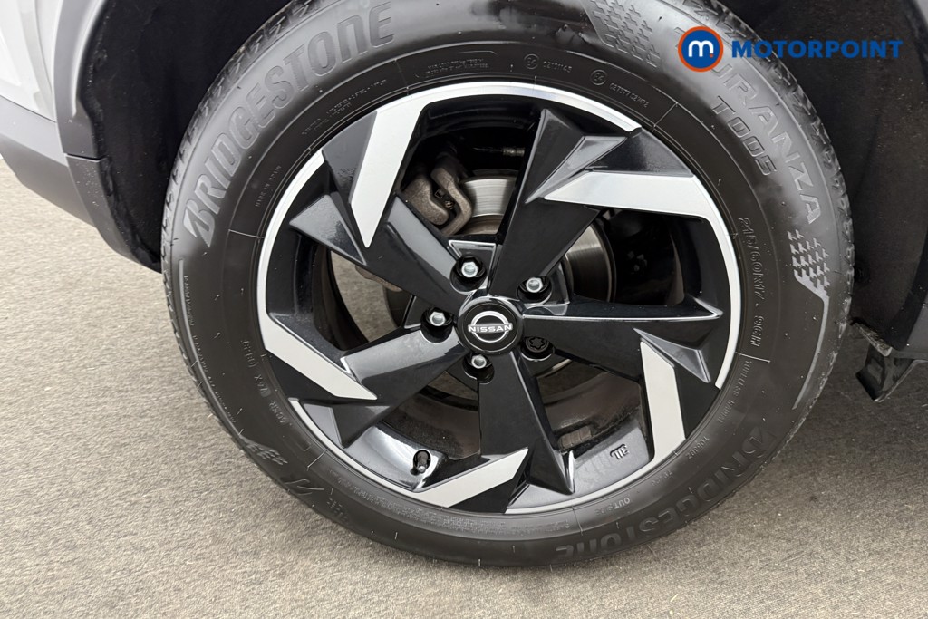 Nissan Juke N-Connecta Automatic Petrol SUV - Stock Number (1569838) - 19th supplementary image