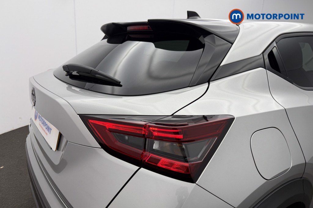Nissan Juke N-Connecta Automatic Petrol SUV - Stock Number (1569838) - 24th supplementary image