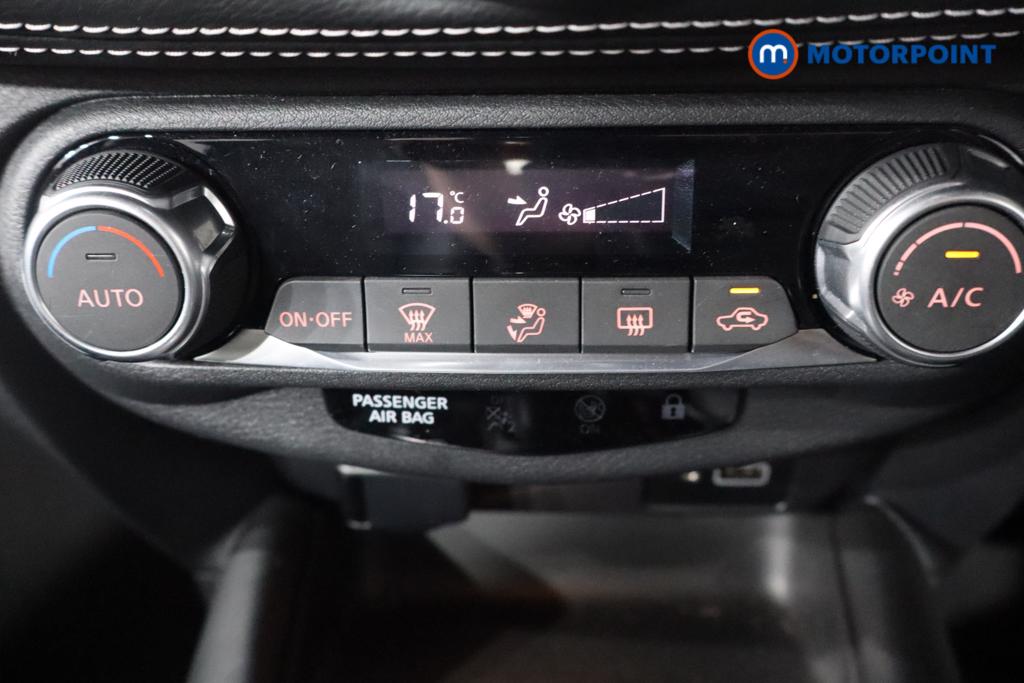 Nissan Juke N-Connecta Automatic Petrol SUV - Stock Number (1569839) - 5th supplementary image