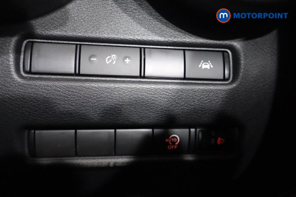 Nissan Juke N-Connecta Automatic Petrol SUV - Stock Number (1569839) - 10th supplementary image