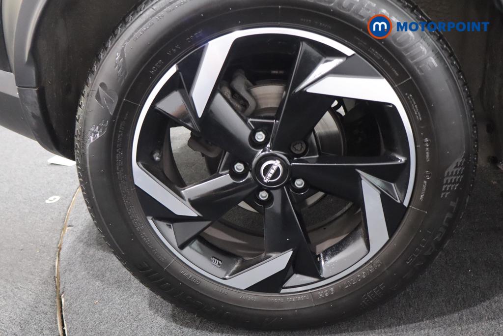 Nissan Juke N-Connecta Automatic Petrol SUV - Stock Number (1569839) - 22nd supplementary image