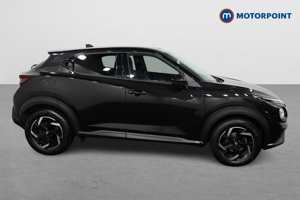 Nissan Juke N-Connecta Automatic Petrol SUV - Stock Number (1569839) - Drivers side