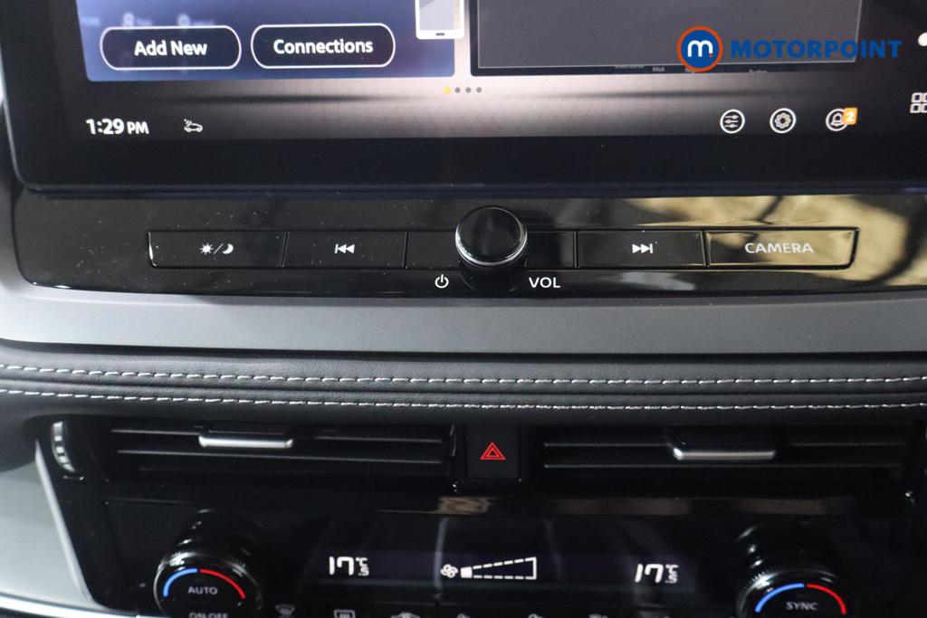 Nissan Qashqai N-Connecta Automatic Petrol SUV - Stock Number (1569868) - 3rd supplementary image