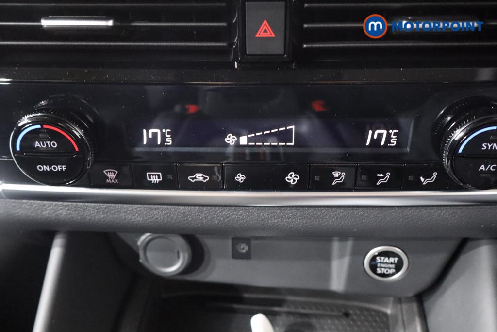 Nissan Qashqai N-Connecta Automatic Petrol SUV - Stock Number (1569868) - 4th supplementary image