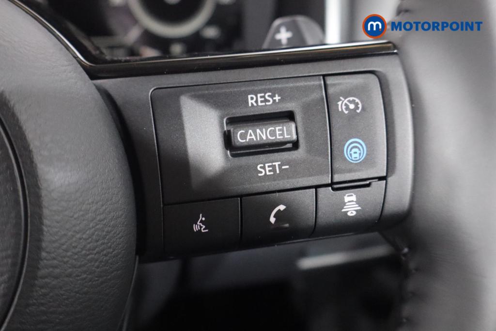 Nissan Qashqai N-Connecta Automatic Petrol SUV - Stock Number (1569868) - 9th supplementary image