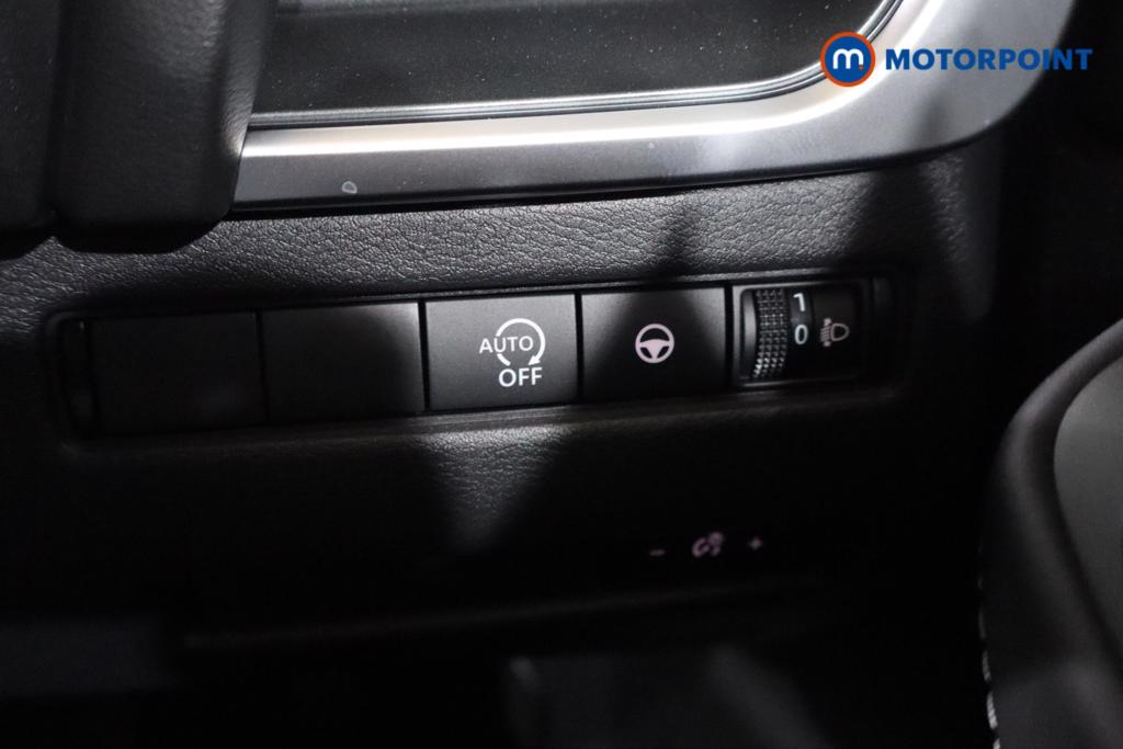Nissan Qashqai N-Connecta Automatic Petrol SUV - Stock Number (1569868) - 11th supplementary image