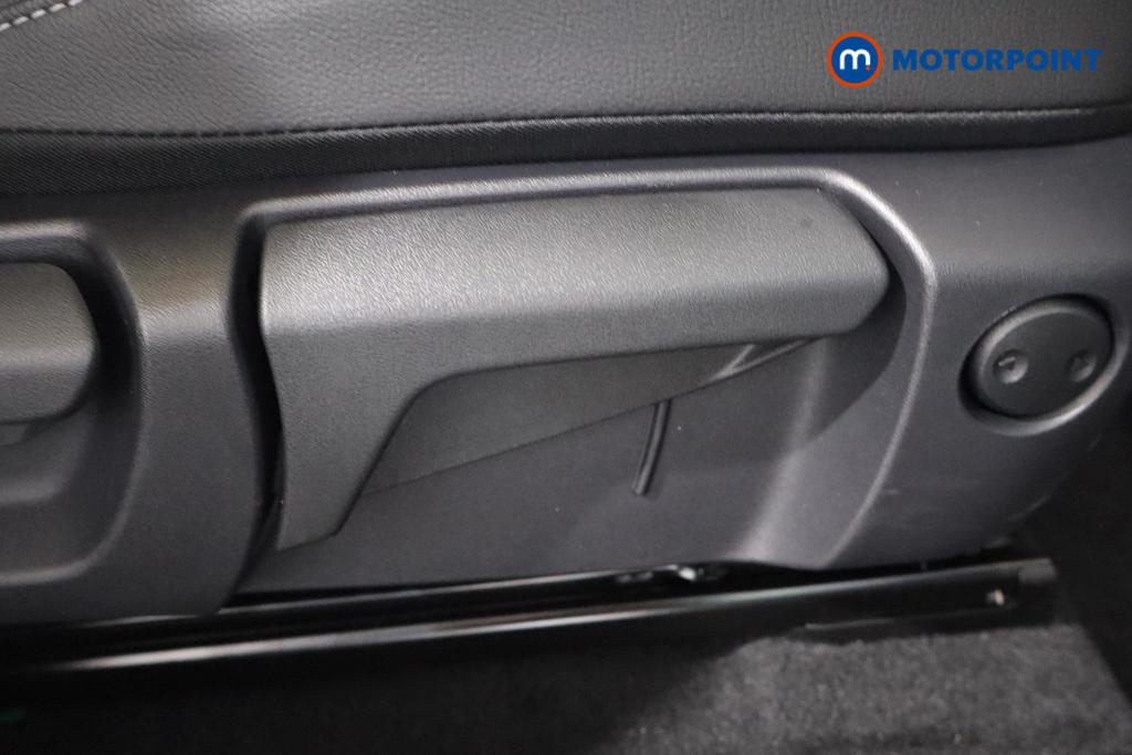 Nissan Qashqai N-Connecta Automatic Petrol SUV - Stock Number (1569868) - 14th supplementary image