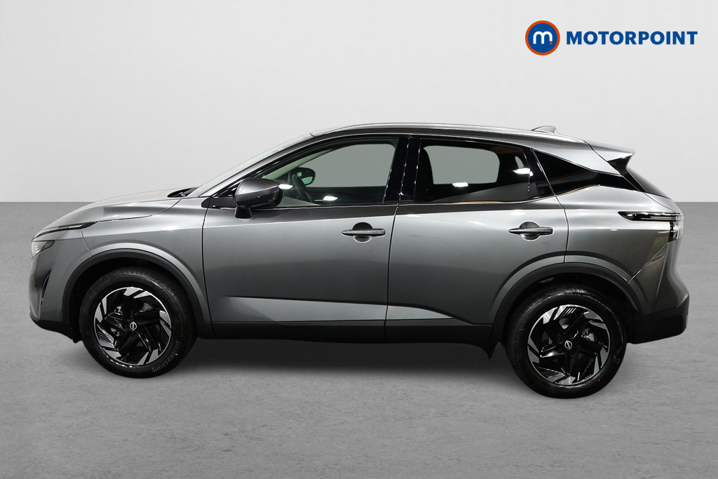 Nissan Qashqai N-Connecta Automatic Petrol SUV - Stock Number (1569868) - Passenger side