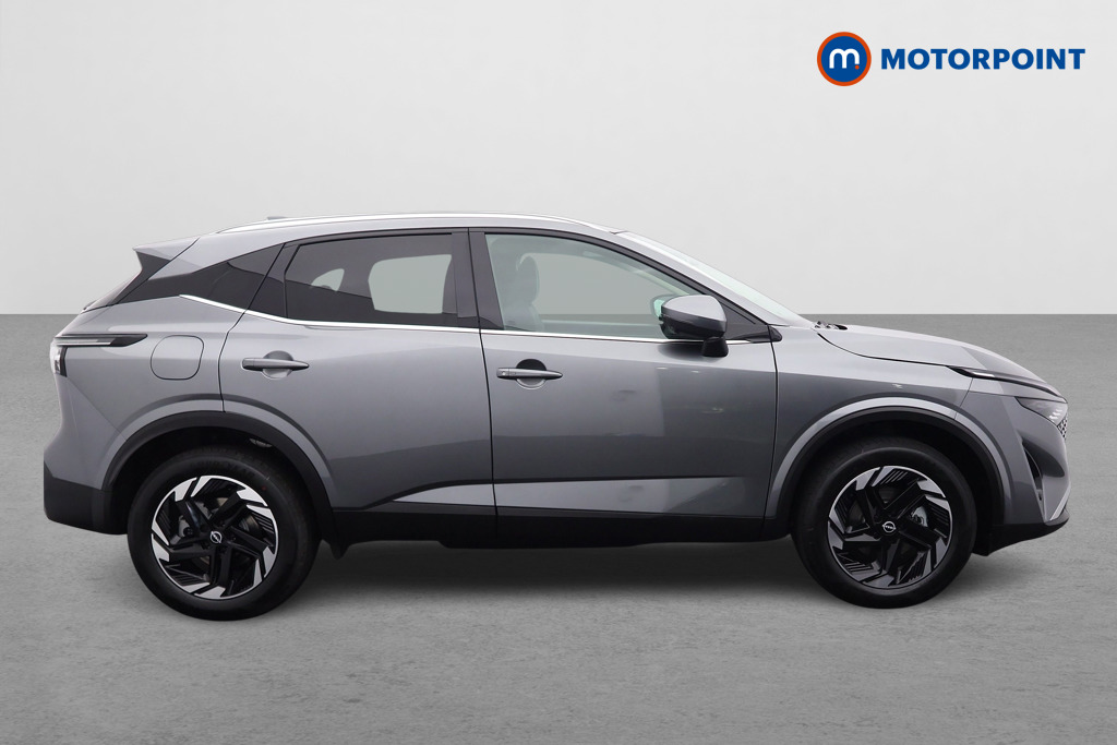 Nissan Qashqai N-Connecta Automatic Petrol SUV - Stock Number (1569871) - Drivers side