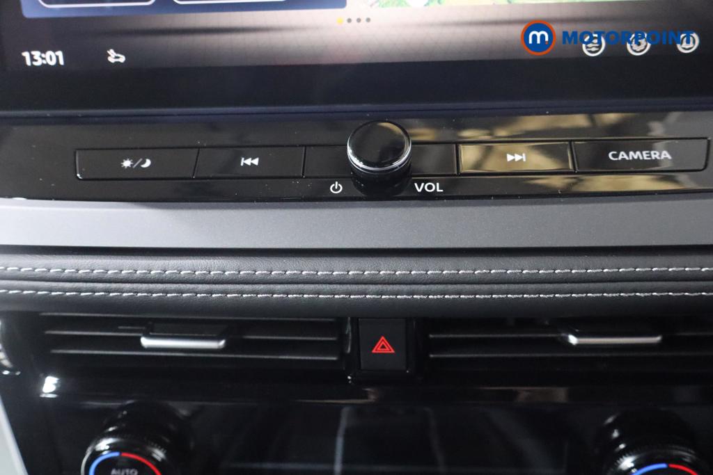 Nissan Qashqai N-Connecta Automatic Petrol SUV - Stock Number (1569873) - 3rd supplementary image