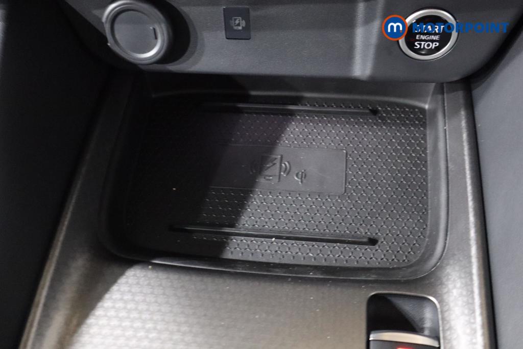 Nissan Qashqai N-Connecta Automatic Petrol SUV - Stock Number (1569873) - 4th supplementary image