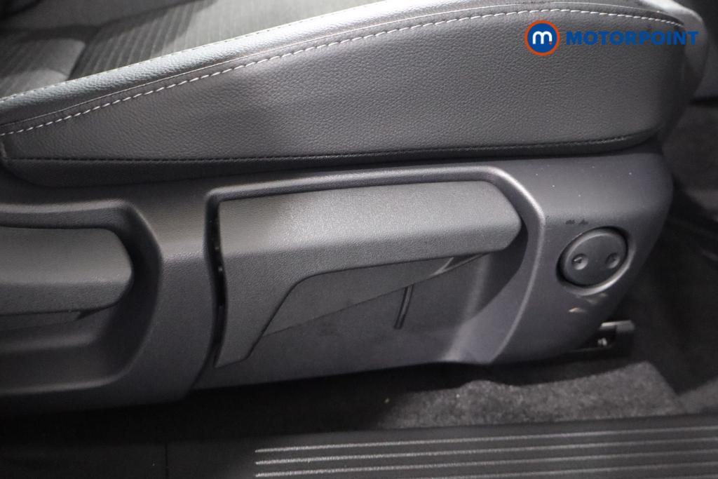 Nissan Qashqai N-Connecta Automatic Petrol SUV - Stock Number (1569873) - 12th supplementary image