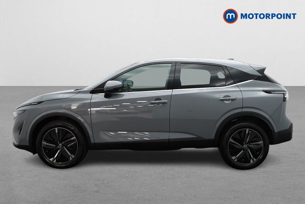 Nissan Qashqai Tekna Automatic Petrol SUV - Stock Number (1569913) - Passenger side