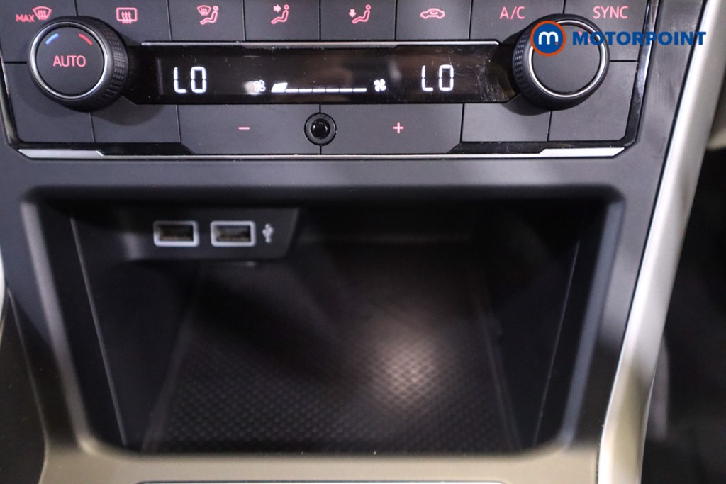 Volkswagen Polo SEL Manual Petrol Hatchback - Stock Number (1570026) - 20th supplementary image
