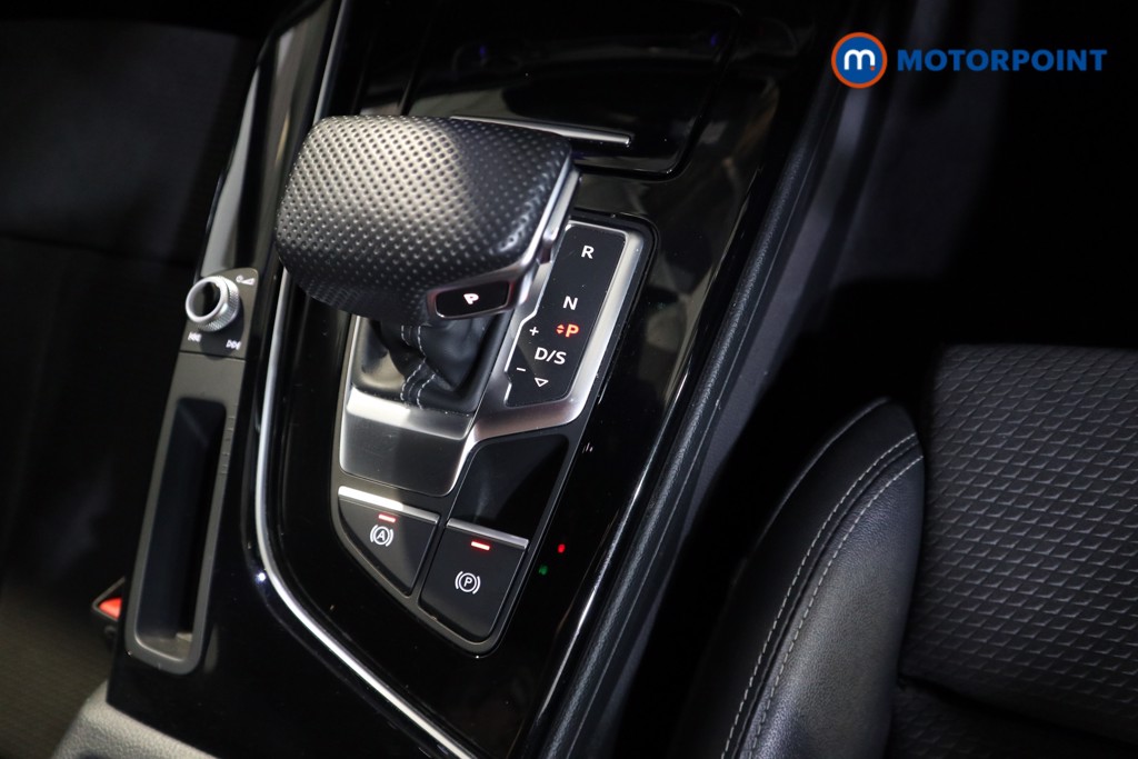 Audi A4 Black Edition Automatic Diesel Saloon - Stock Number (1570075) - 9th supplementary image