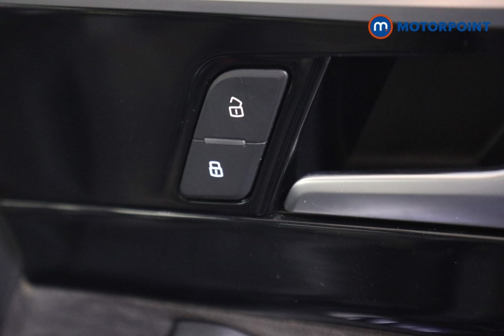 Audi A4 Black Edition Automatic Diesel Saloon - Stock Number (1570075) - 11th supplementary image