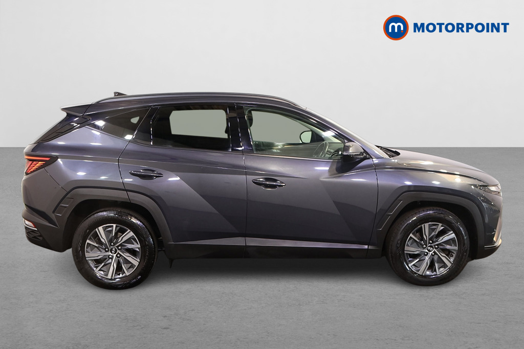 Hyundai Tucson Se Connect Manual Petrol SUV - Stock Number (1570110) - Drivers side