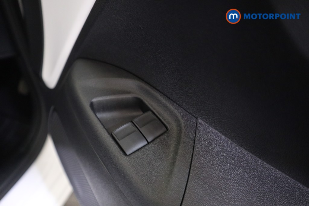 Toyota Aygo X-Play Manual Petrol Hatchback - Stock Number (1570226) - 10th supplementary image