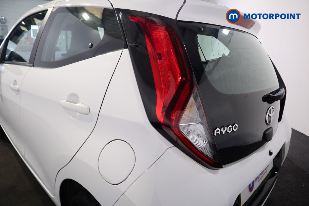 Toyota Aygo X-Play Manual Petrol Hatchback - Stock Number (1570226) - 18th supplementary image