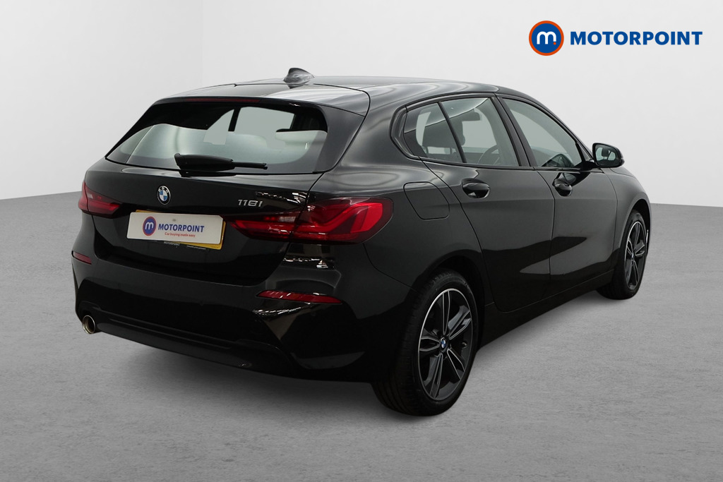 BMW 1 Series Sport Manual Petrol Hatchback - Stock Number (1570254) - Drivers side rear corner