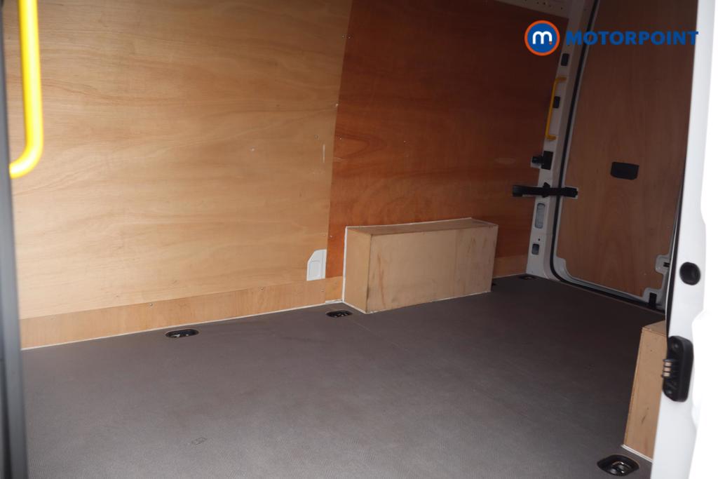 Volkswagen Crafter Trendline Manual Diesel High Volume-High Roof Van - Stock Number (1570520) - 11th supplementary image