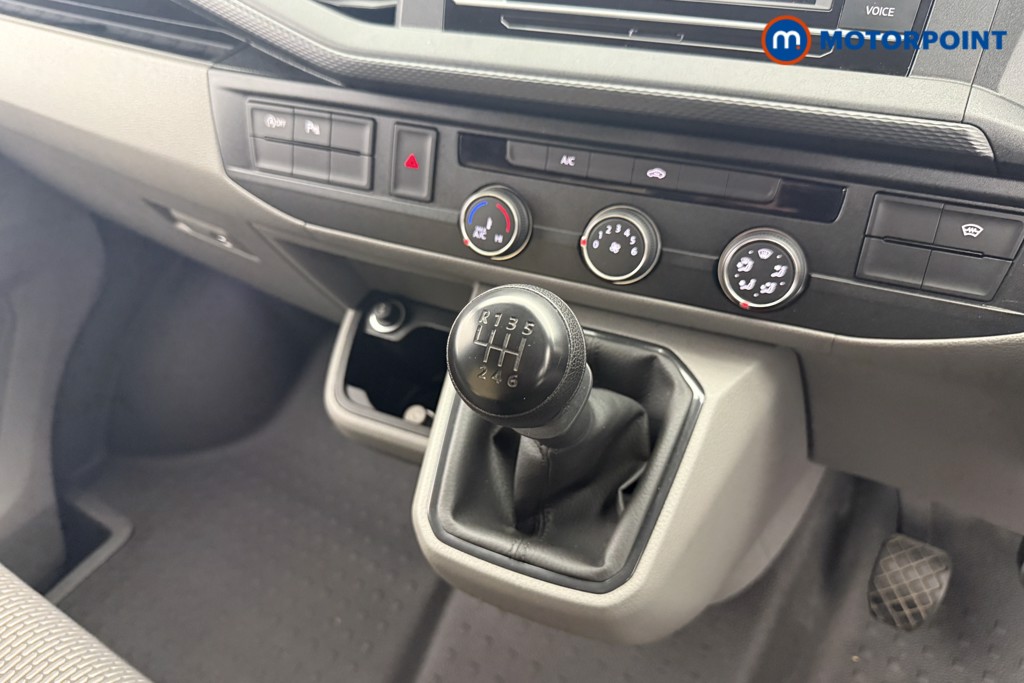 Volkswagen Transporter Highline Manual Diesel Panel Van - Stock Number (1570524) - 4th supplementary image