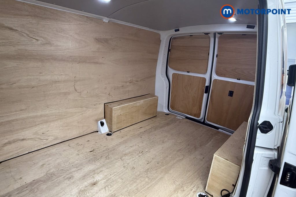 Volkswagen Transporter Highline Manual Diesel Panel Van - Stock Number (1570524) - 18th supplementary image