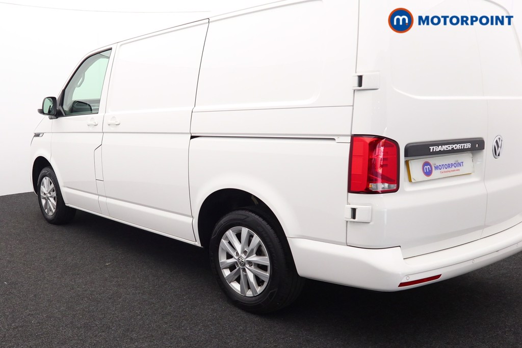 Volkswagen Transporter Highline Manual Diesel Panel Van - Stock Number (1570524) - Passenger side rear corner