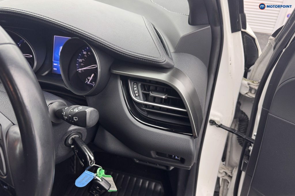 Toyota C-Hr Icon Manual Petrol SUV - Stock Number (1570624) - 19th supplementary image