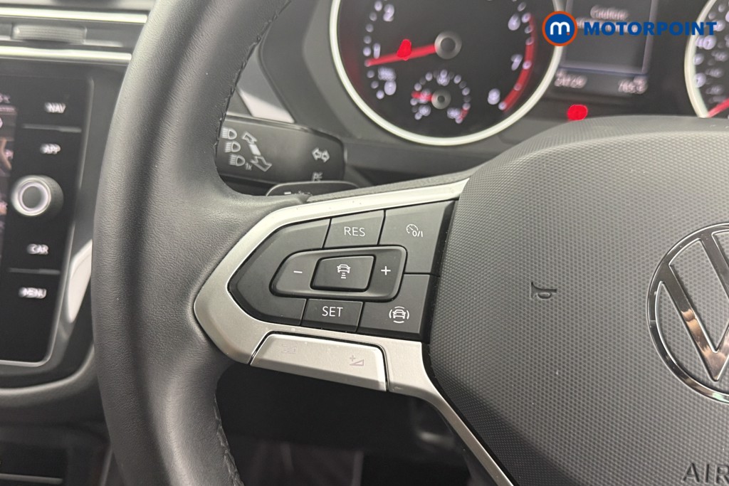 Volkswagen Tiguan Life Automatic Petrol SUV - Stock Number (1570722) - 6th supplementary image