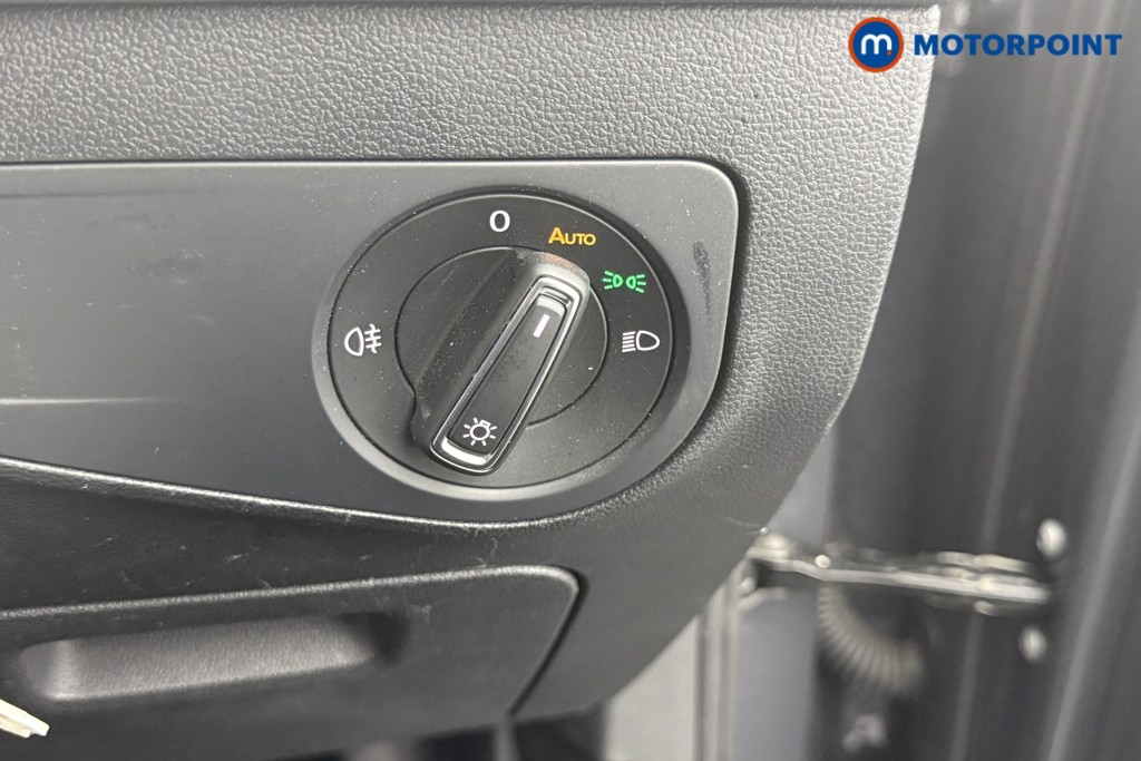 Volkswagen Tiguan Life Automatic Petrol SUV - Stock Number (1570722) - 8th supplementary image